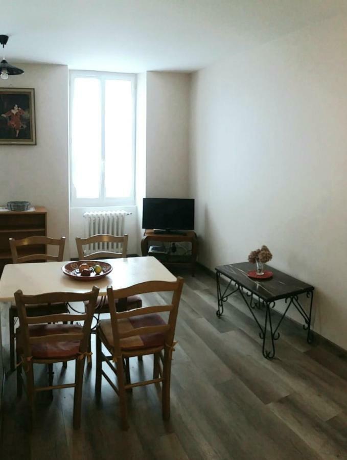 Rubis Apartment Jonzac Luaran gambar